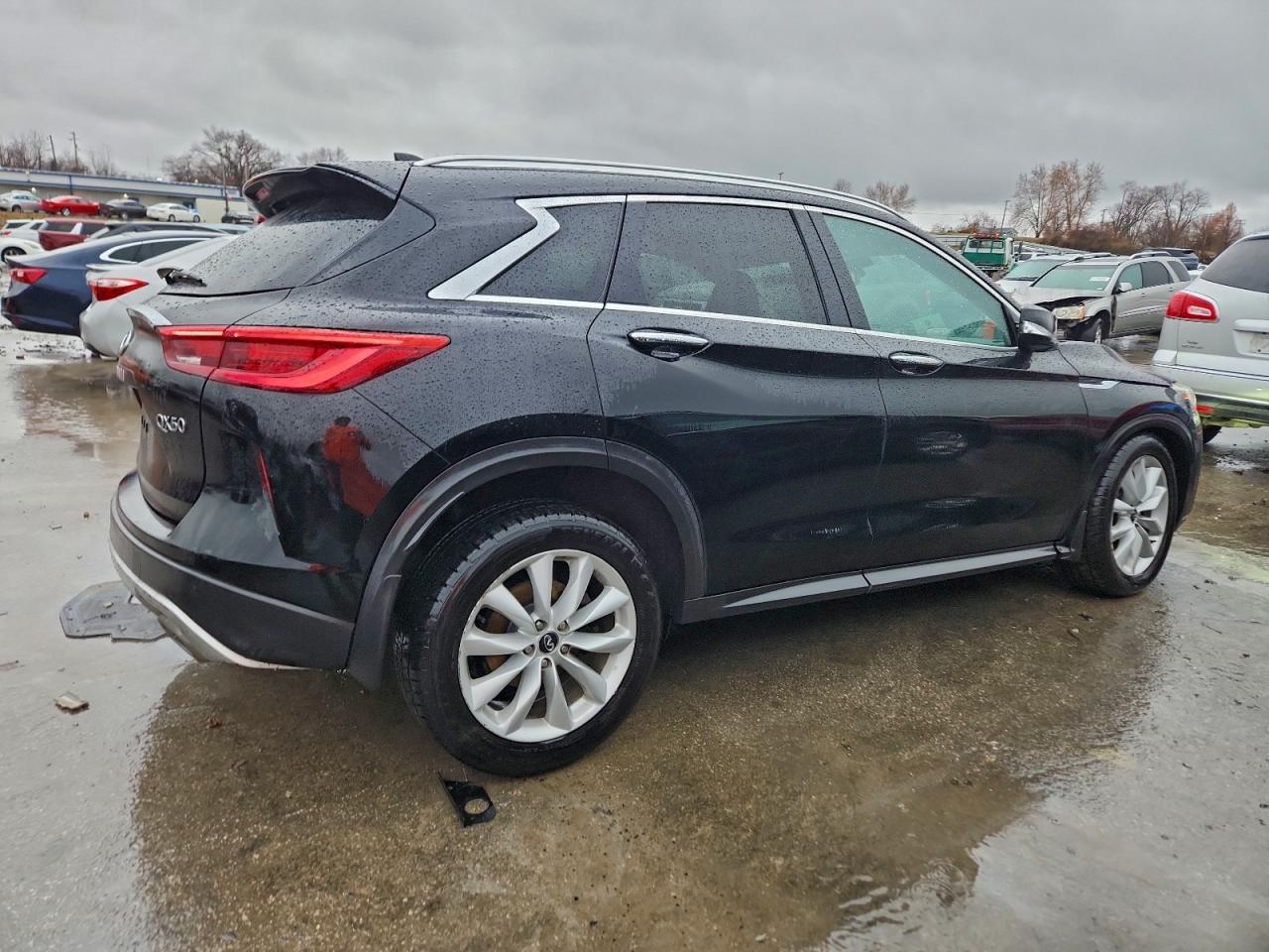 2019 Infiniti Qx50 Essential - Image 3