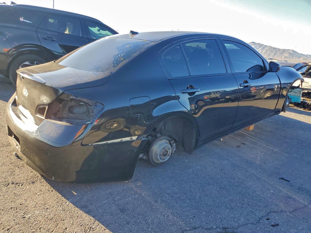 2011 Infiniti G37 Base - Image 3