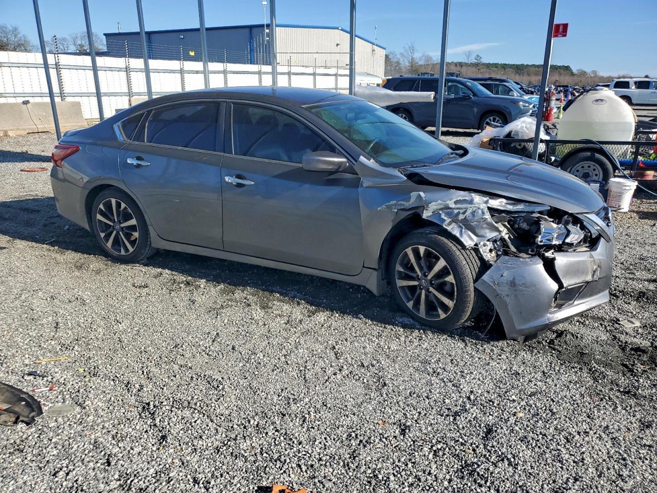 2017 Nissan Altima 2.5 Sr - Фото 4