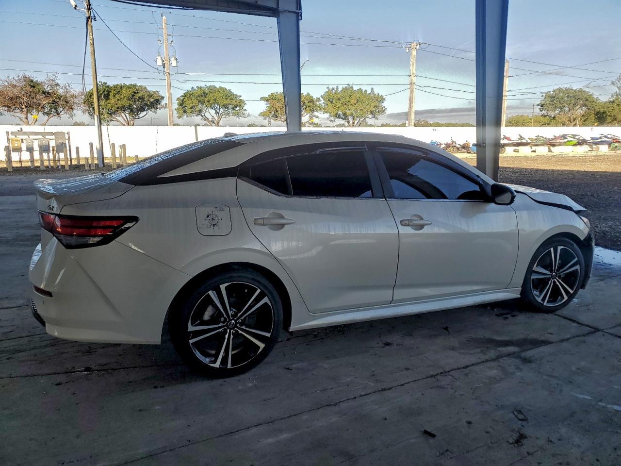 2020 Nissan Sentra Sr - Фото 3