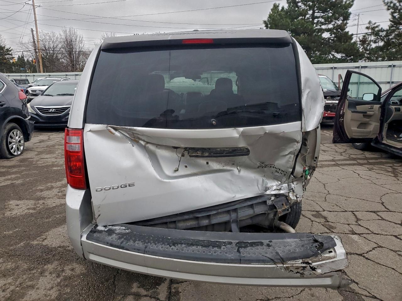 2010 Dodge Grand Caravan Sxt - Image 6