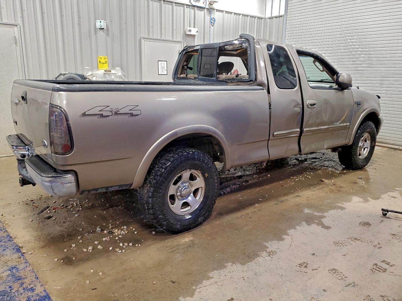 2003 Ford F150 - Фото 3