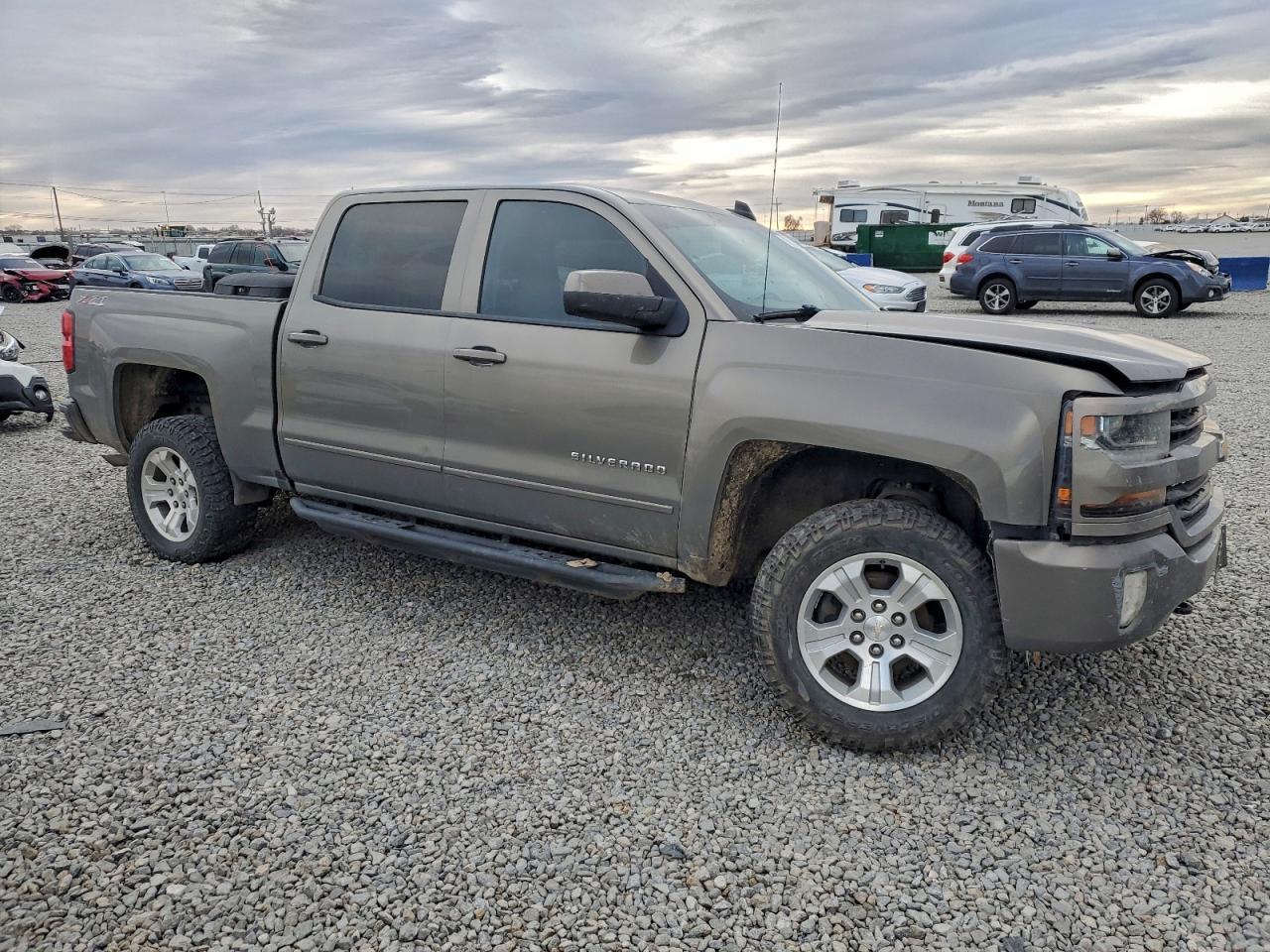 2017 Chevrolet Silverado K1500 Lt - Image 4