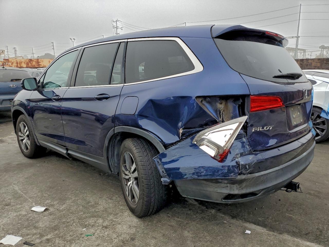 2016 Honda Pilot Ex - Image 2