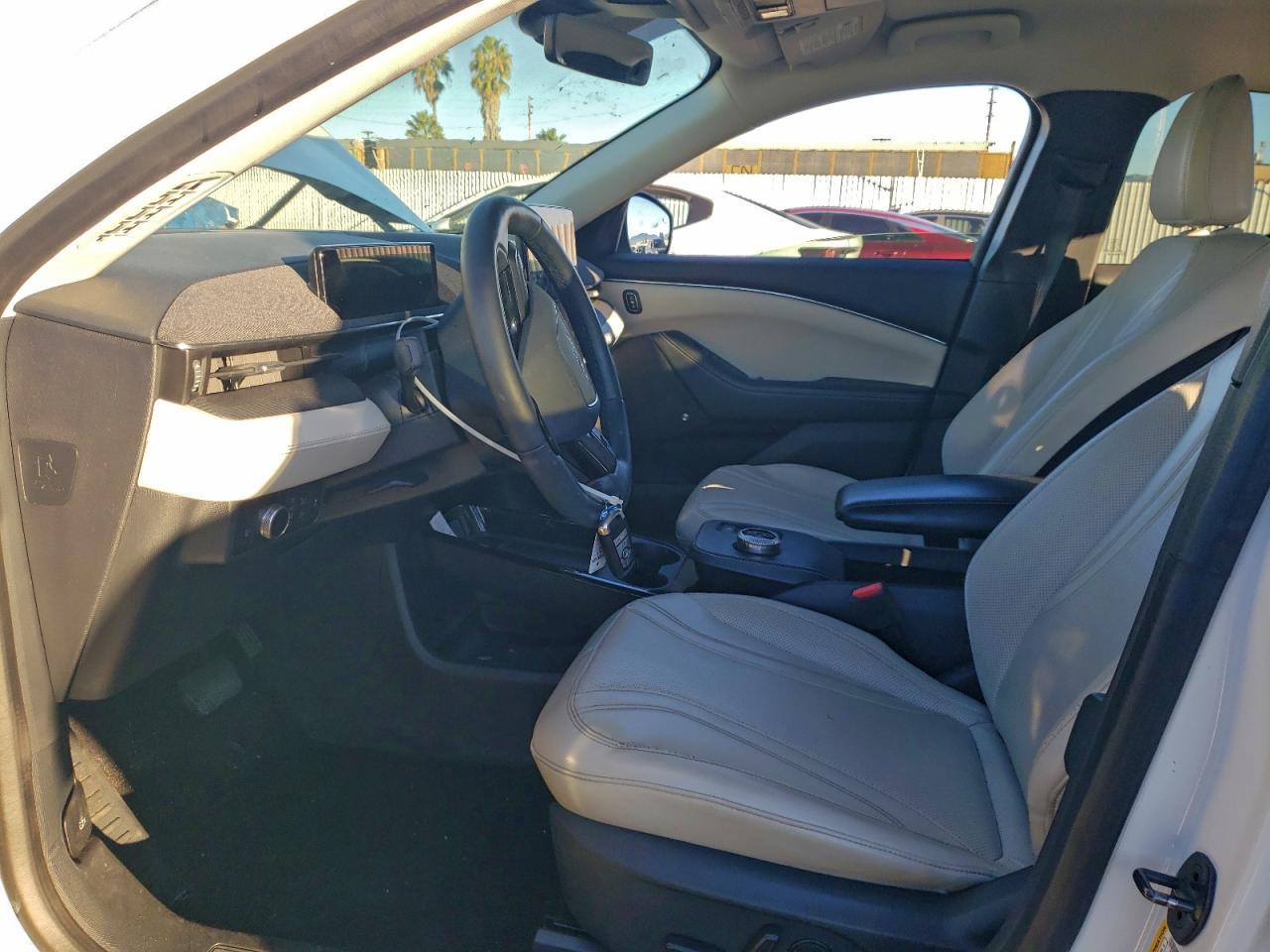 2021 Ford Mustang Mach-E Premium - Image 7