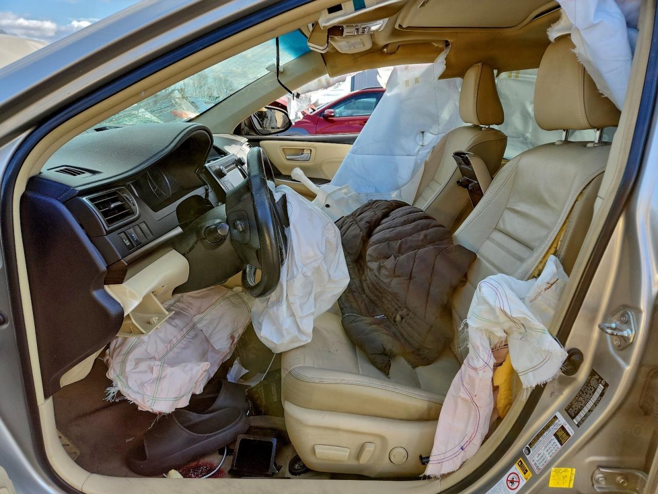 2016 Toyota Camry - Image 7