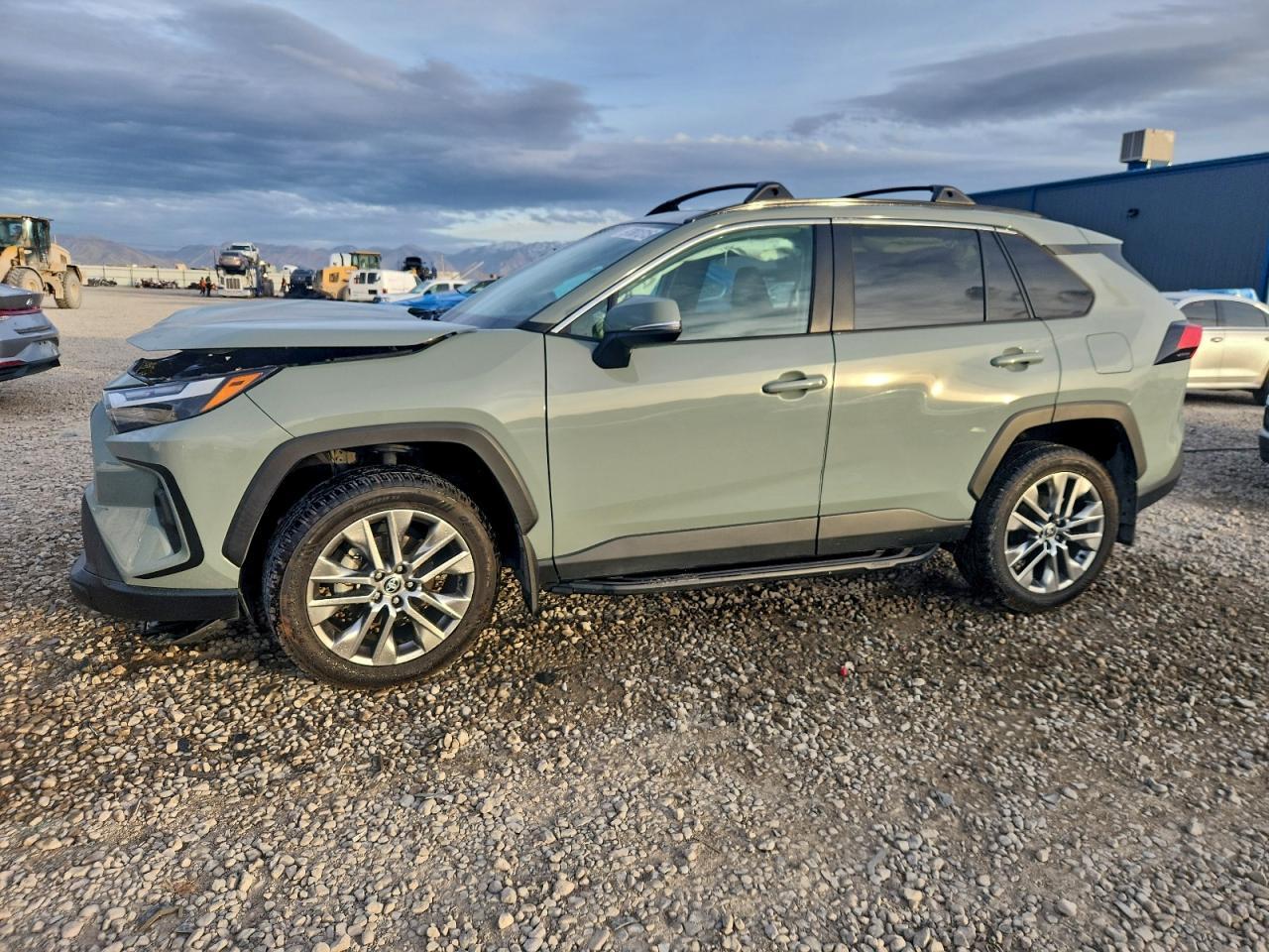 2022 Toyota Rav4 Xle Premium