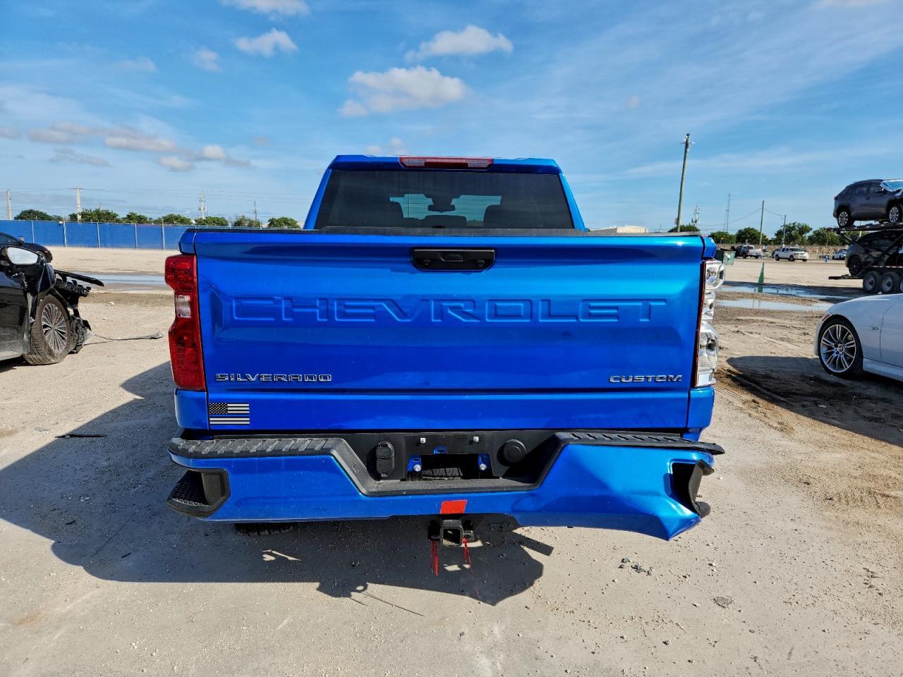 2025 Chevrolet Silverado C1500 Custom - Image 6