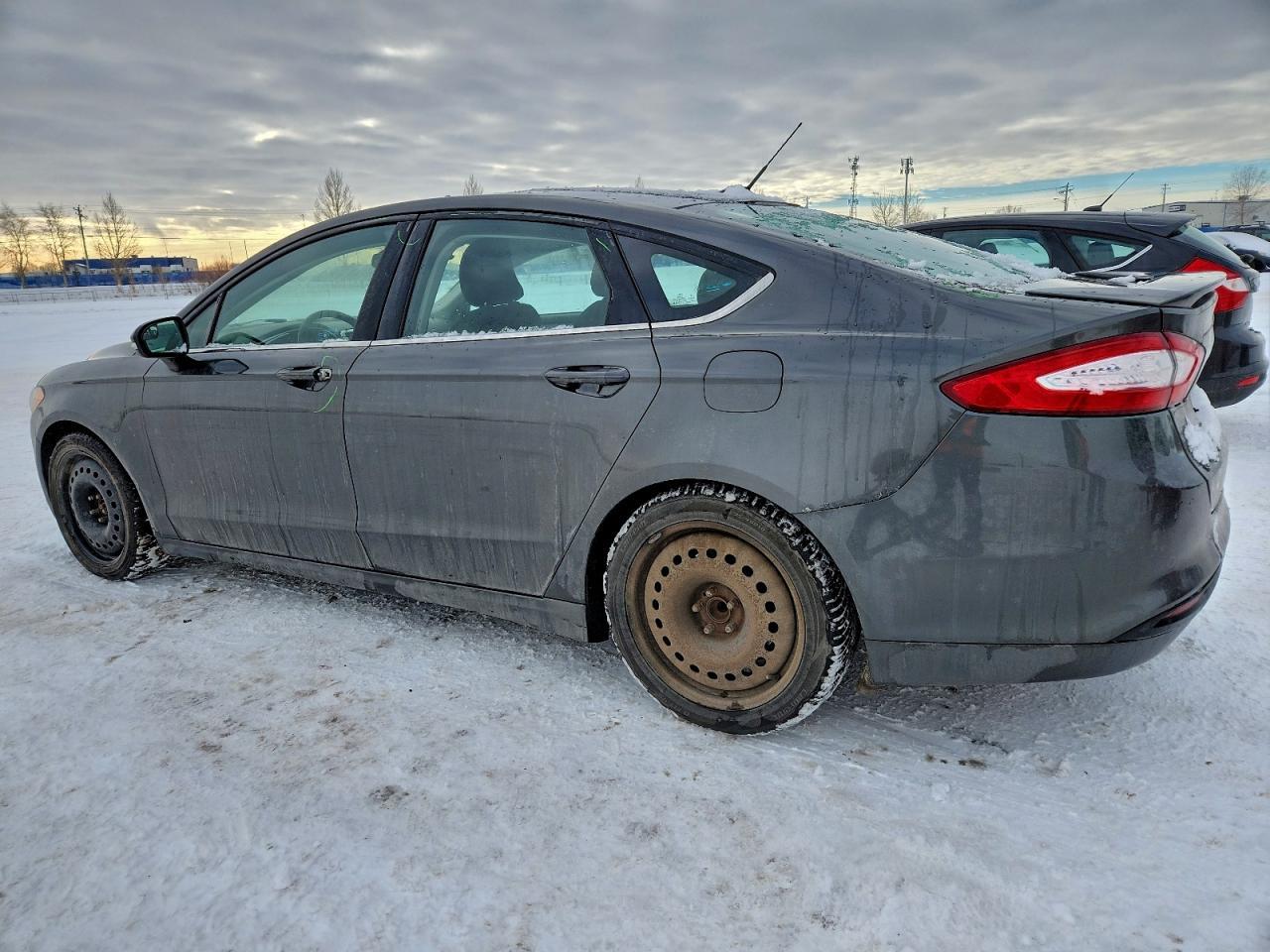 2015 Ford Fusion Se - Фото 2