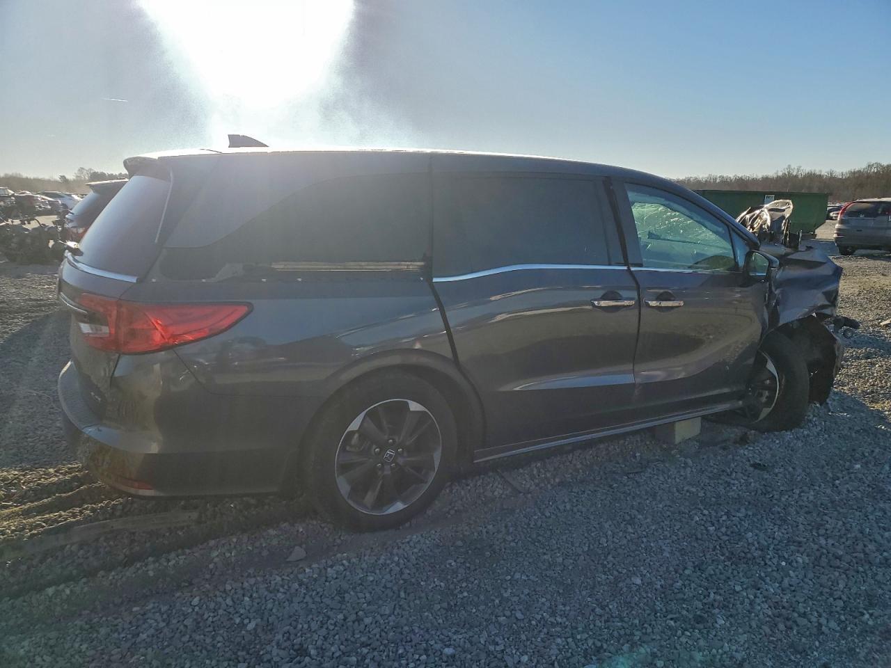 2024 Honda Odyssey Elite - Image 3