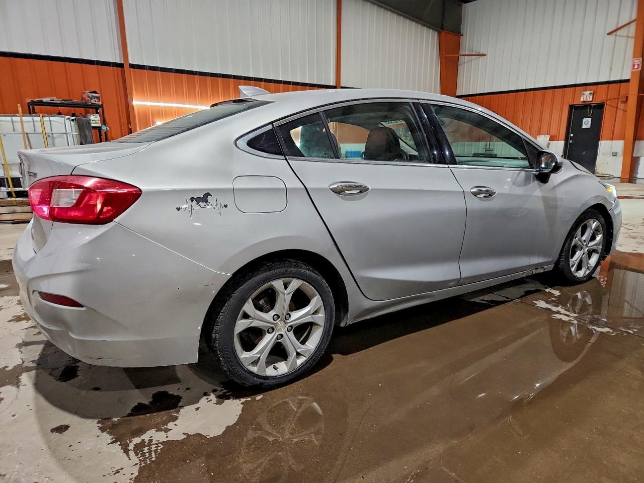 2017 Chevrolet Cruze Premier - Фото 3