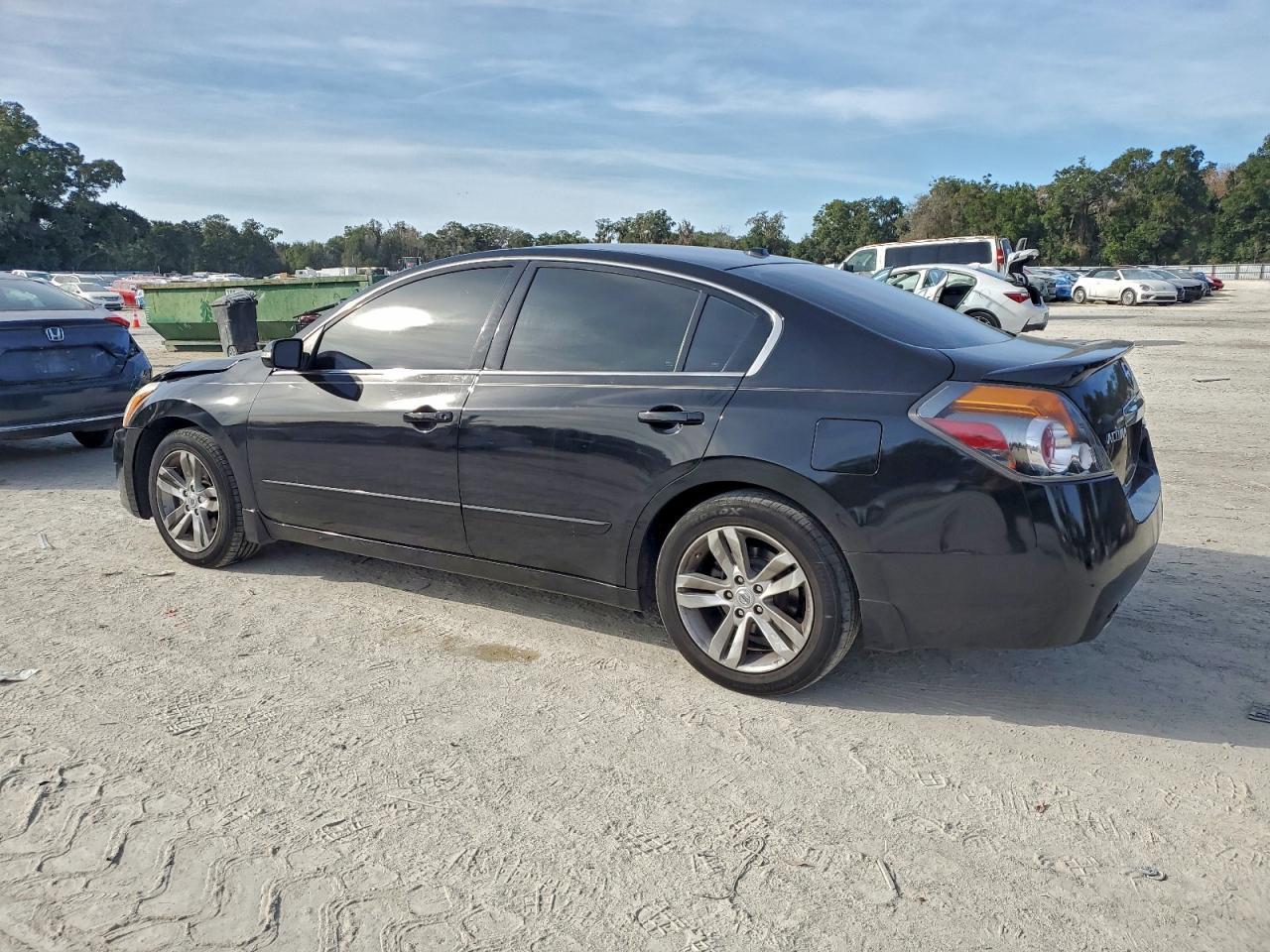 2012 Nissan Altima Sr - Image 2