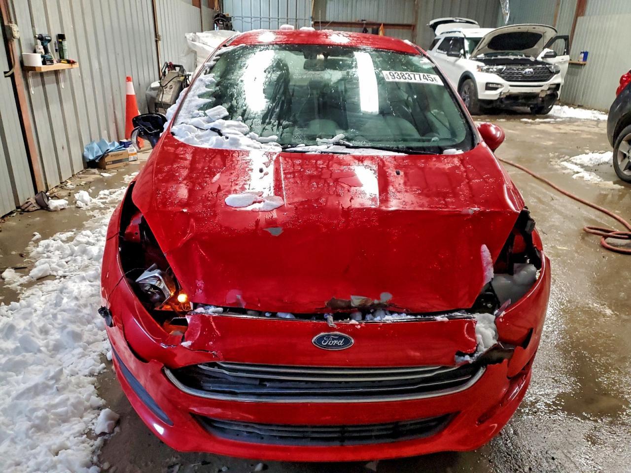 2015 Ford Fiesta Se - Фото 5