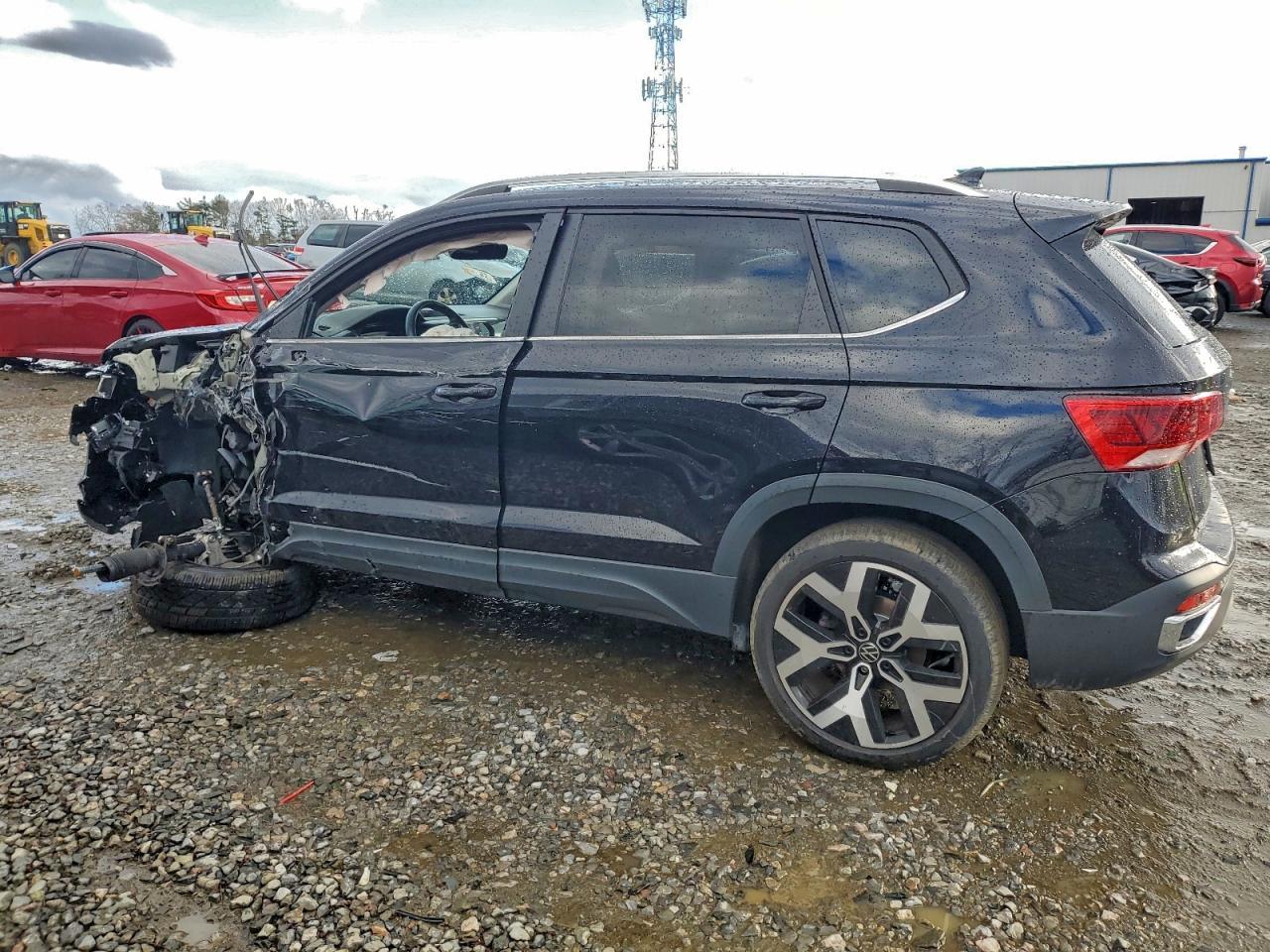 2022 Volkswagen Taos Sel - Image 2