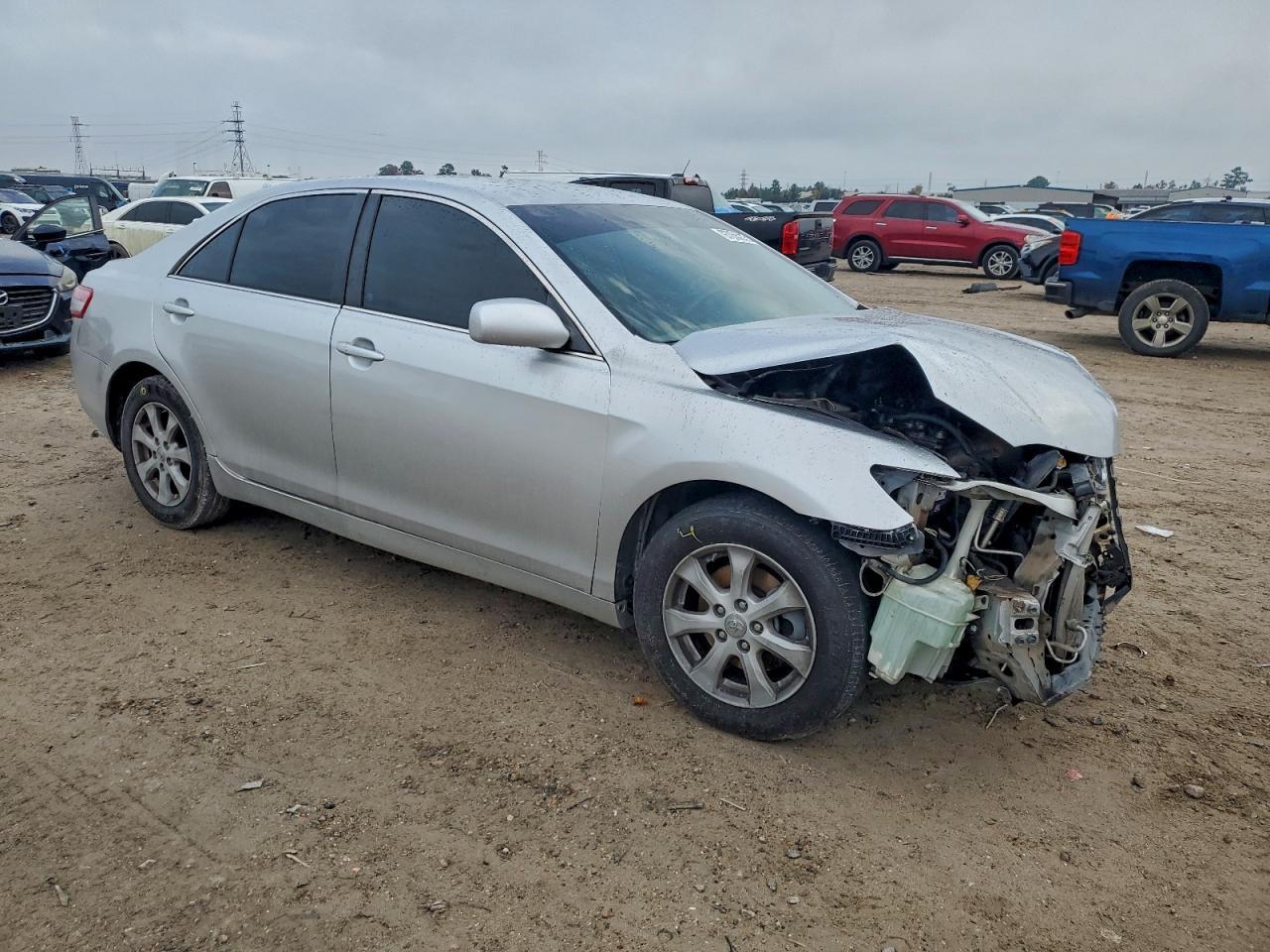 2011 Toyota Camry Base - Фото 4