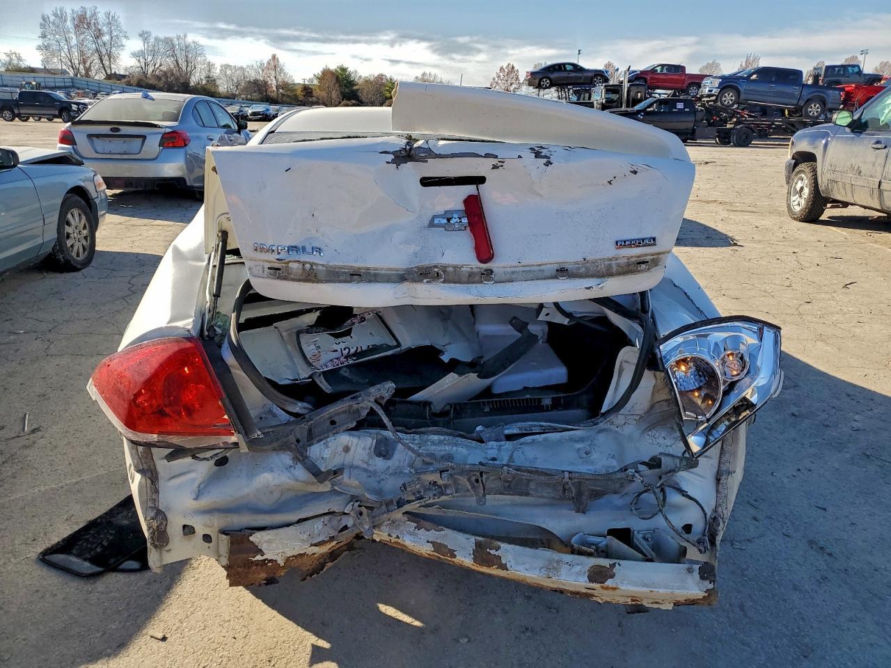 2011 Chevrolet Impala Ls - Фото 6