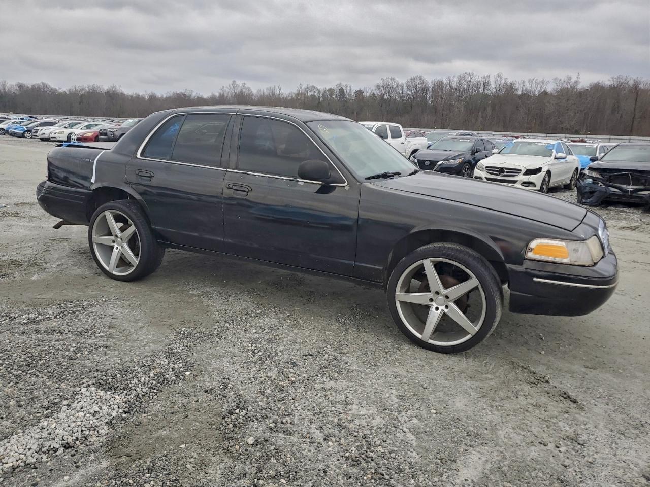 2003 Ford Crown Victoria Police Interceptor - Фото 4