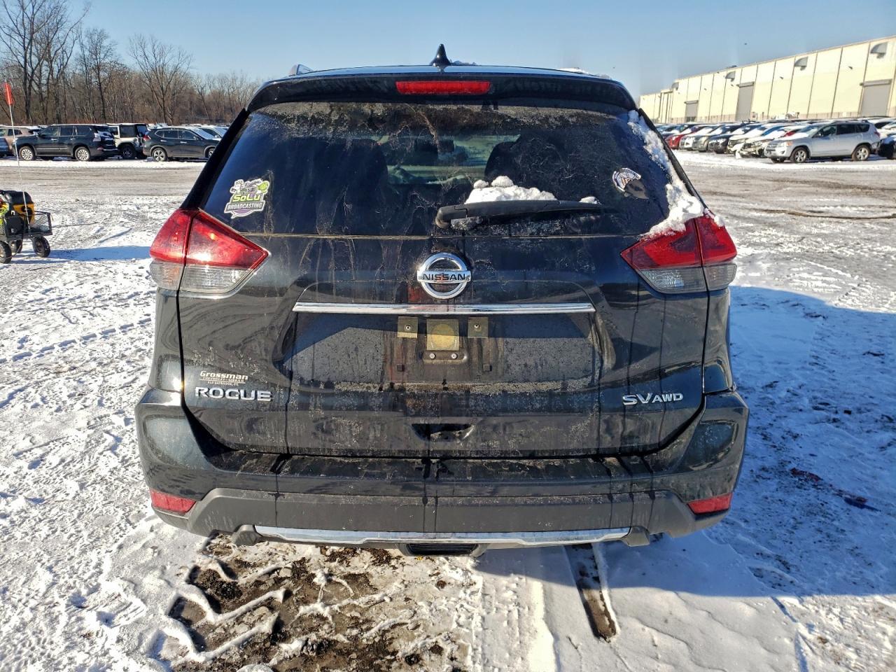 2018 Nissan Rogue S - Image 6