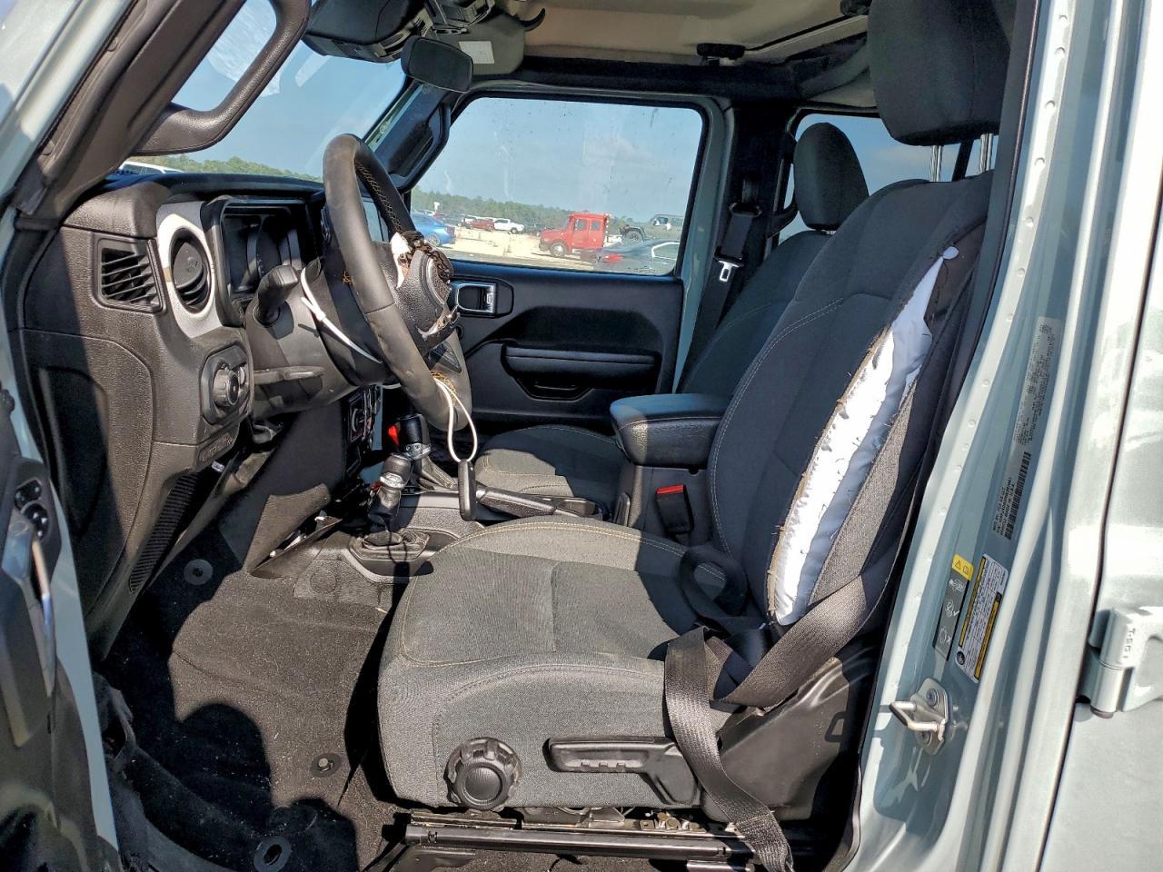 2024 Jeep Wrangler Sport - Image 7