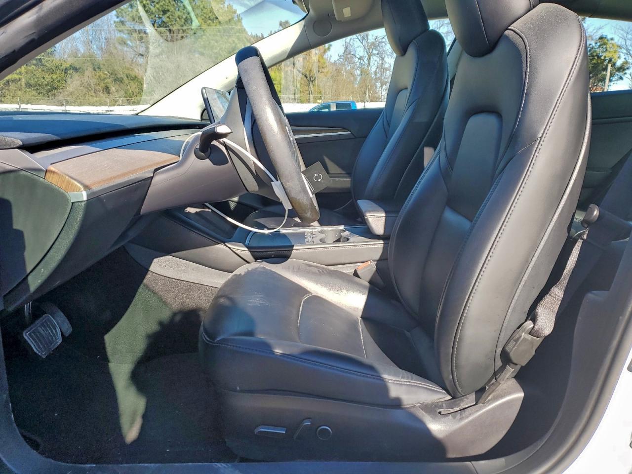 2023 Tesla Model 3 - Фото 7