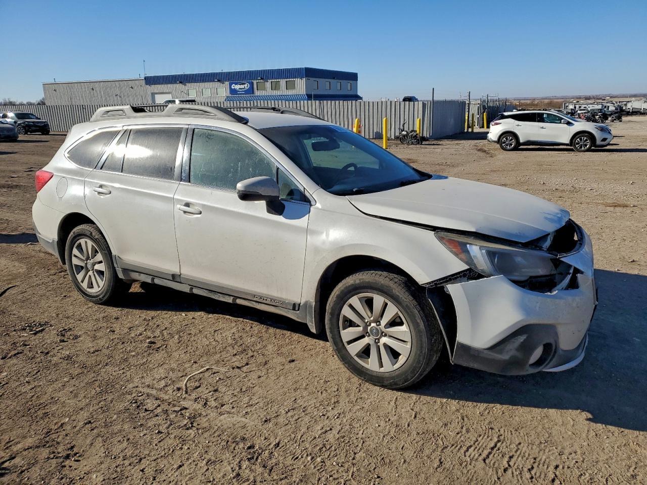2018 Subaru Outback 2.5I Premium - Image 4