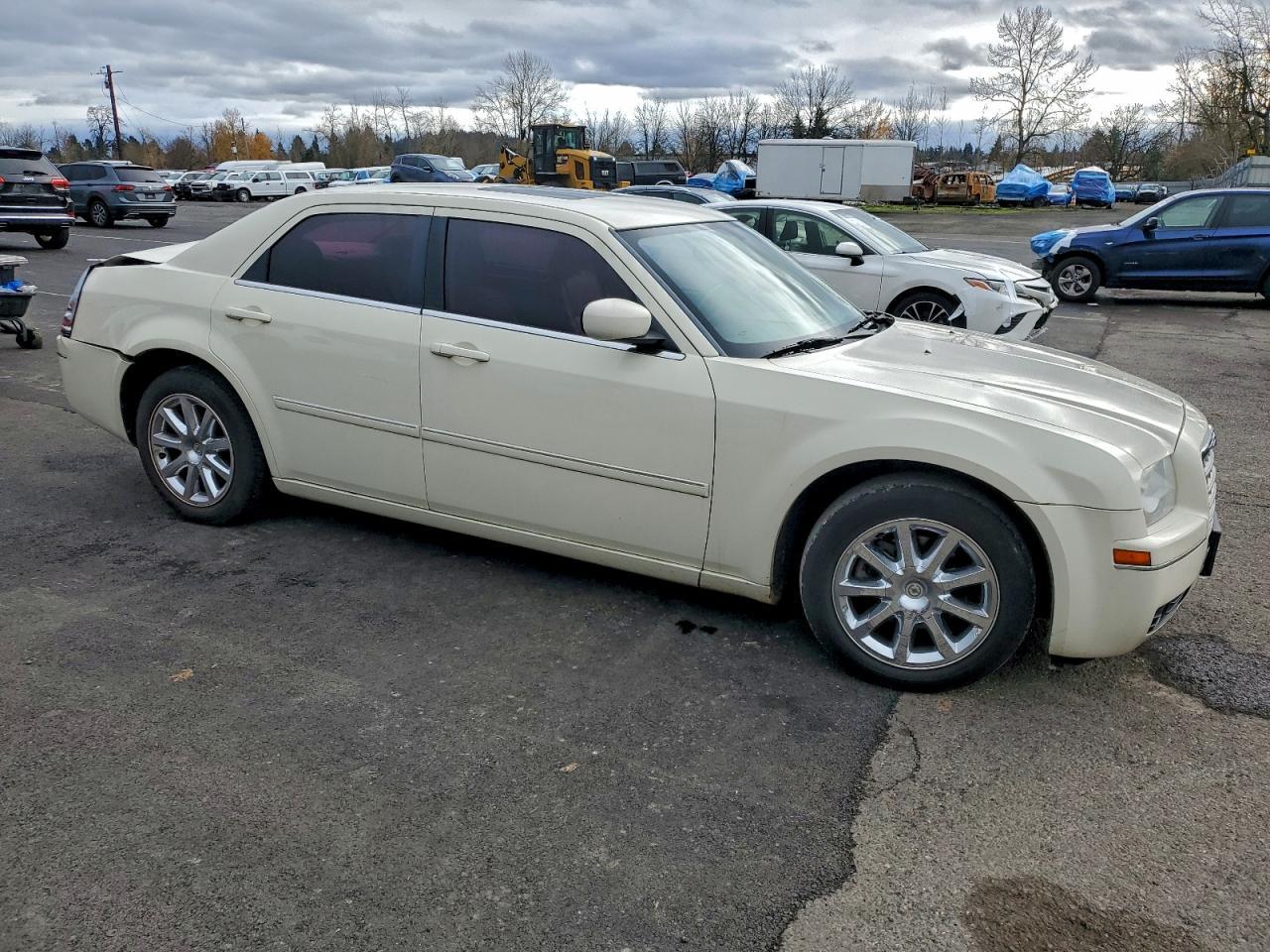 2007 Chrysler 300 Touring - Image 4
