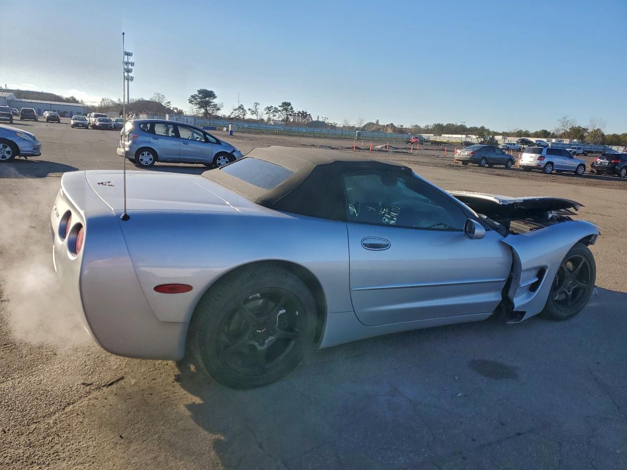 2002 Chevrolet Corvette - Фото 3
