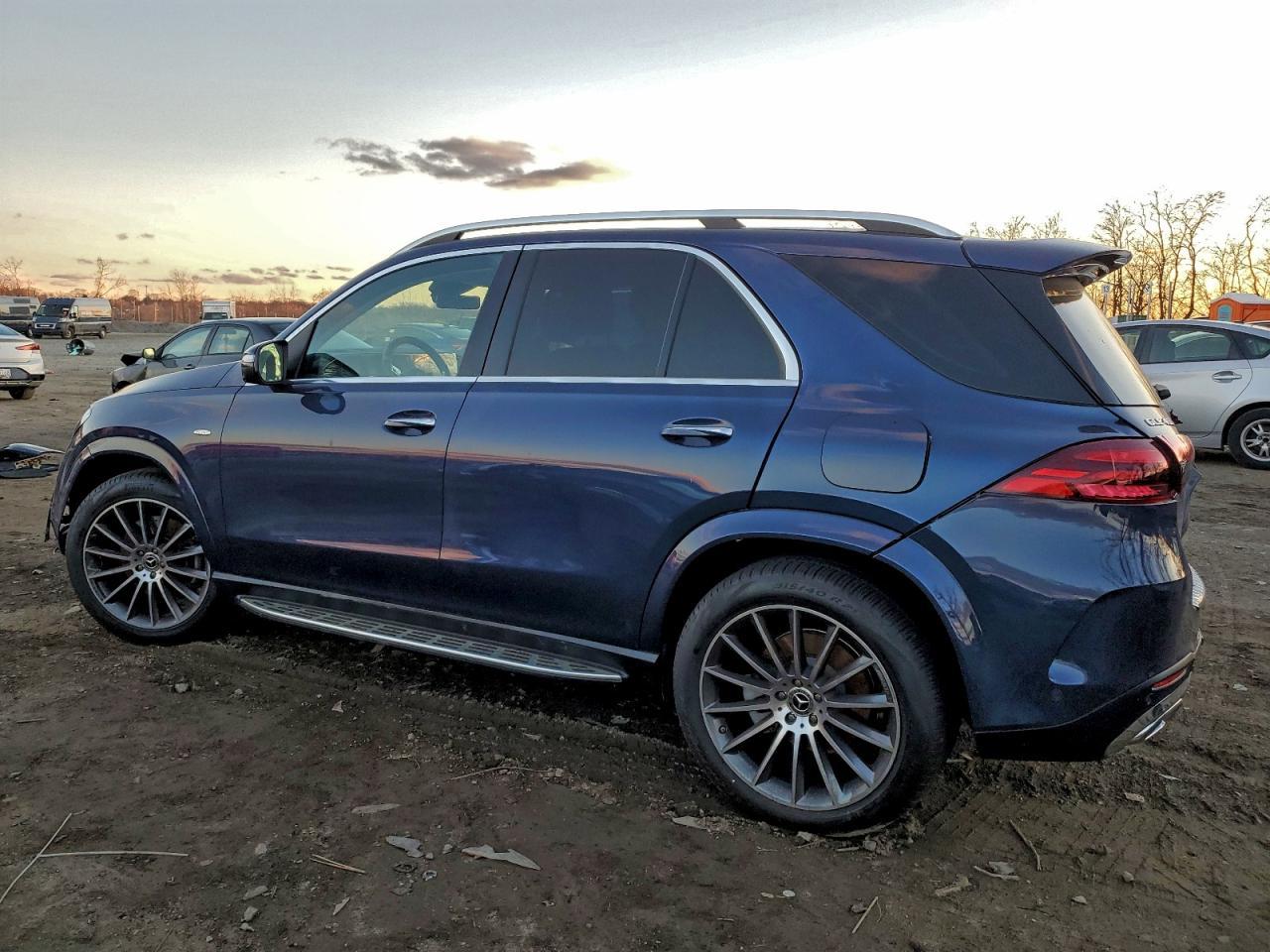2025 Mercedes-Benz Gle 450E 4Matic - Фото 2