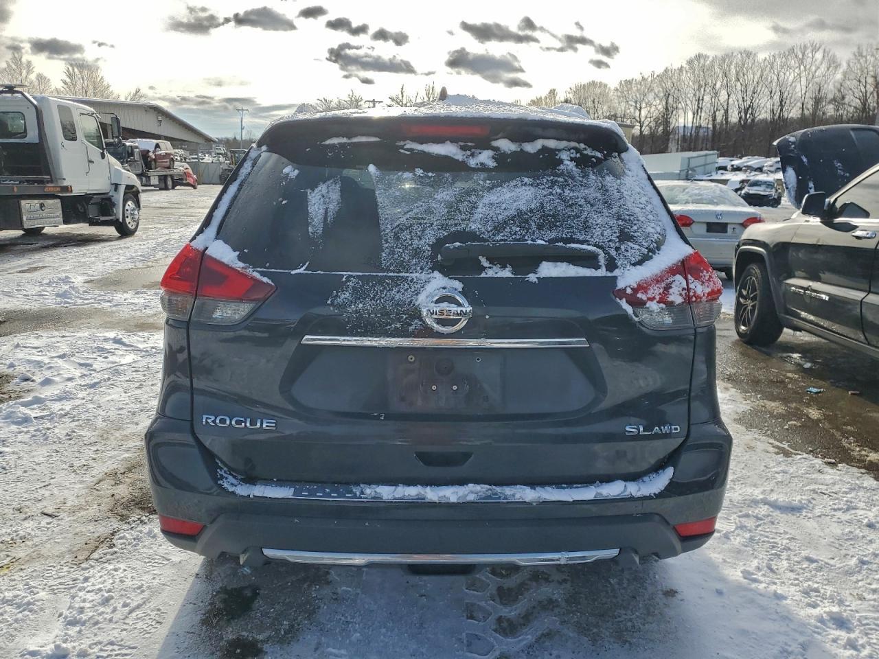 2018 Nissan Rogue S - Фото 6