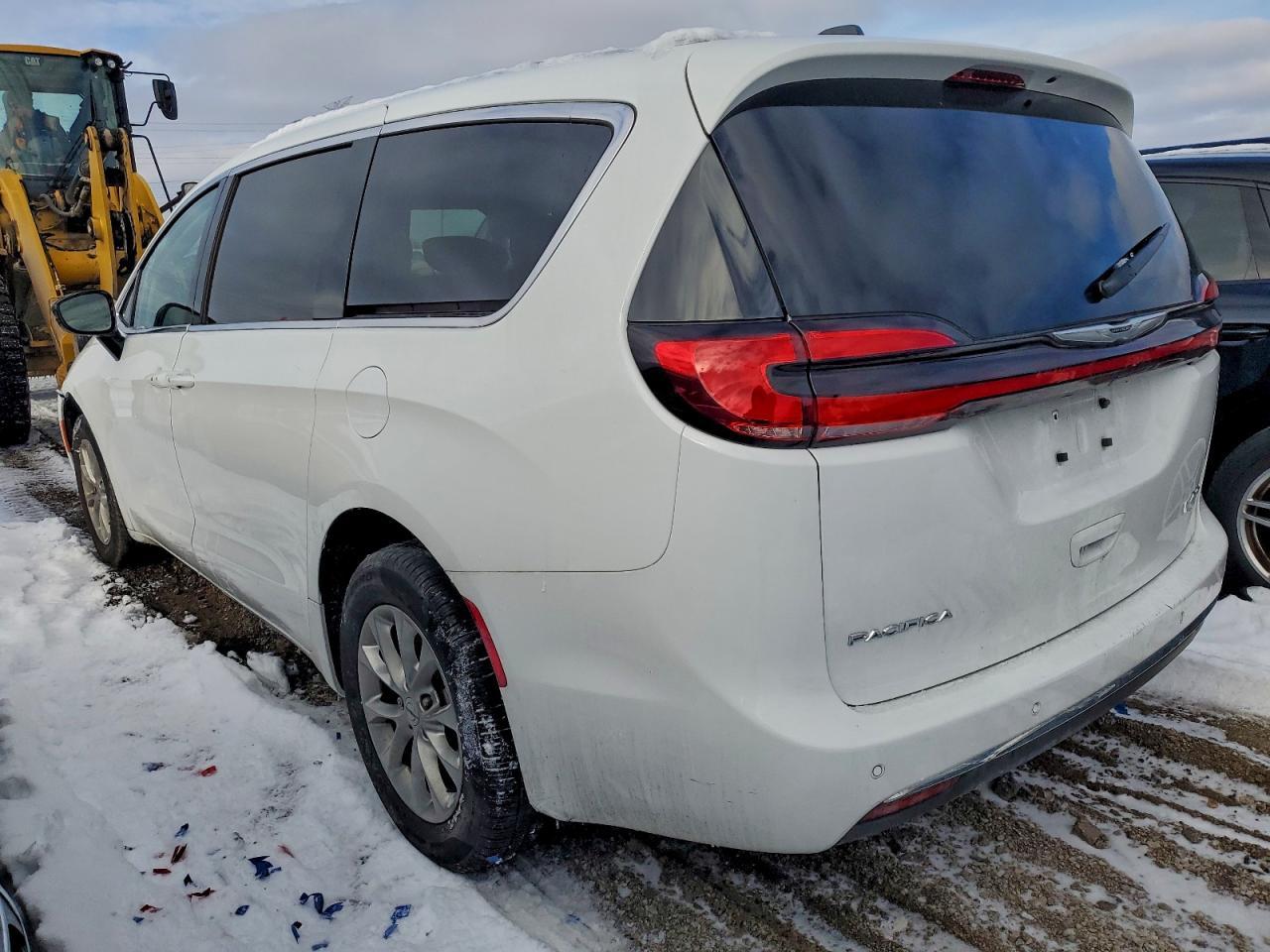 2024 Chrysler Pacifica Touring L - Фото 2