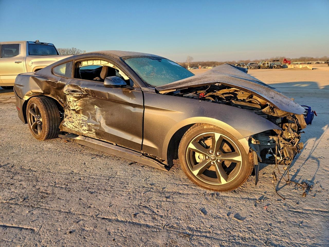 2018 Ford Mustang - Фото 4