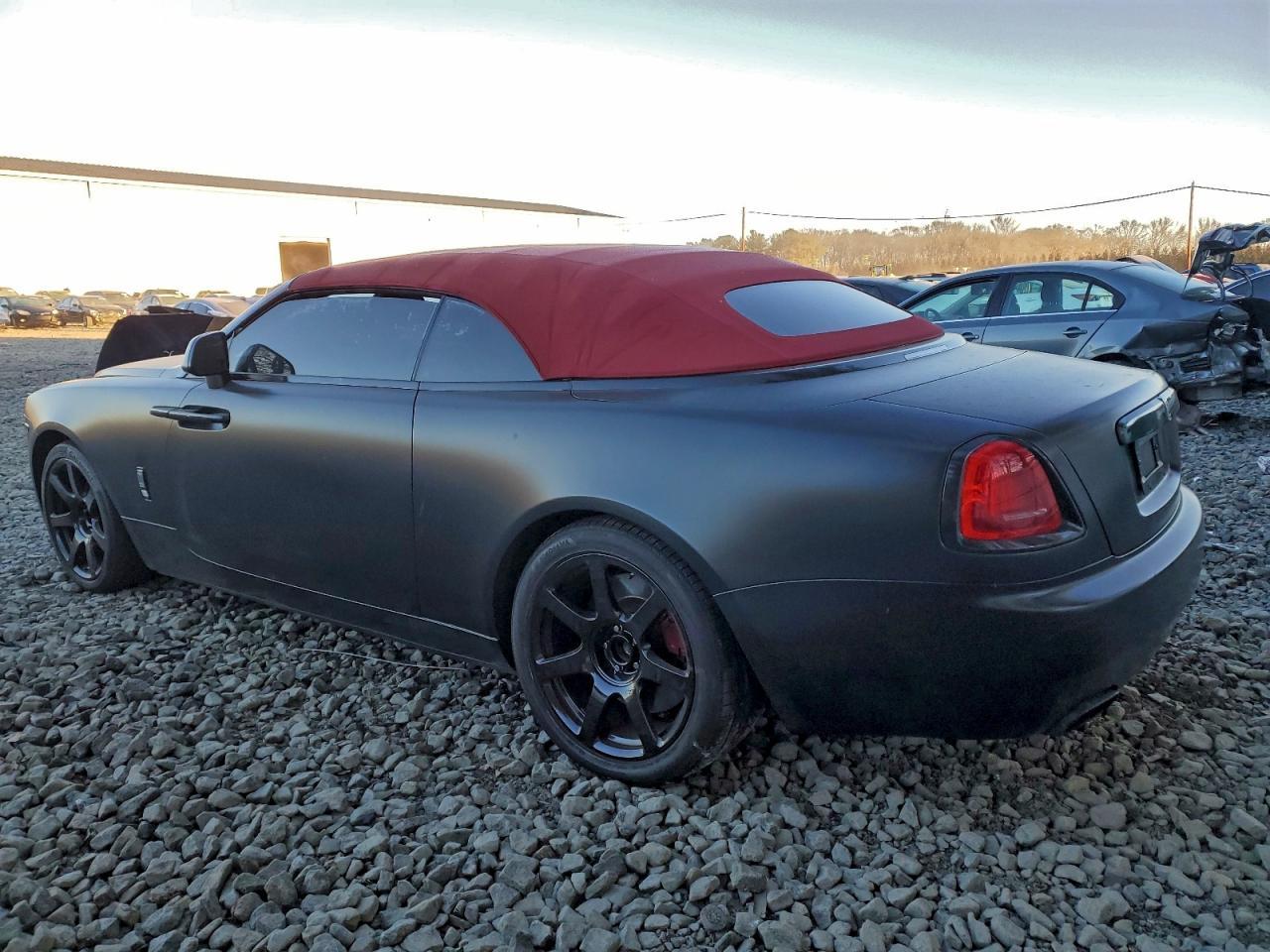 2017 Rolls-Royce Dawn - Фото 2