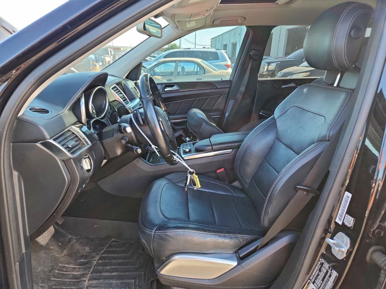 2016 Mercedes-Benz Gl 550 4Matic - Image 7