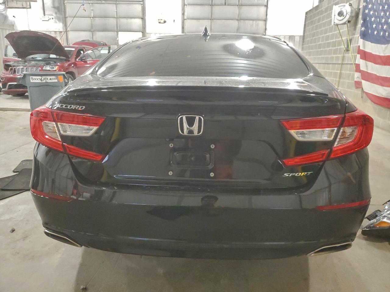 2018 Honda Accord Sport - Image 6