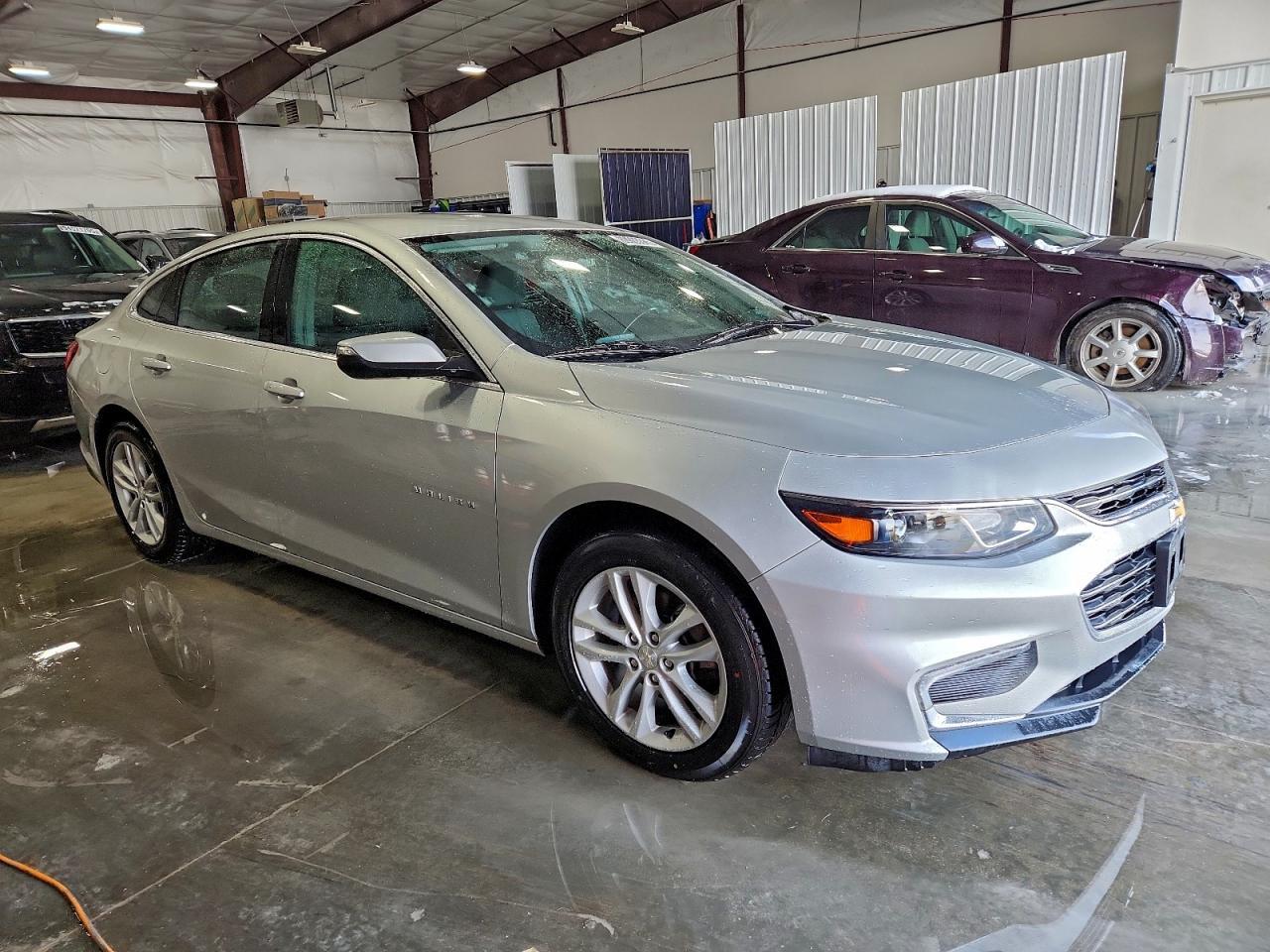2017 Chevrolet Malibu Lt - Image 4