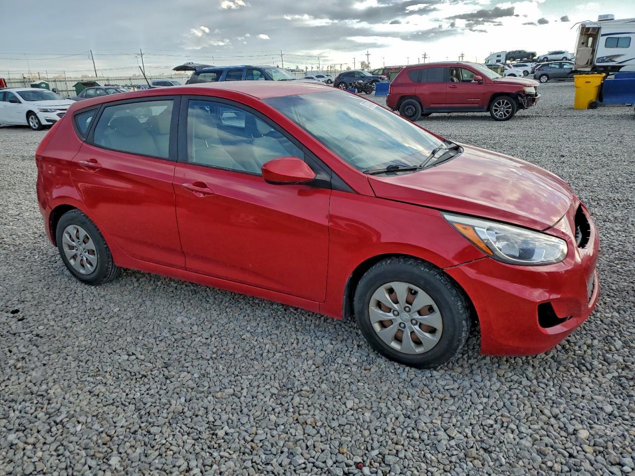2016 Hyundai Accent Se - Image 4