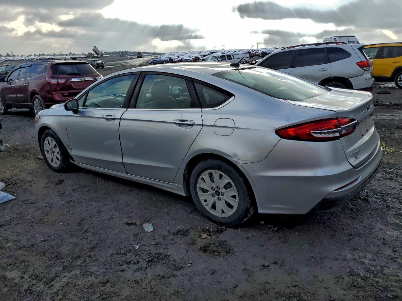 2019 Ford Fusion S - Image 2