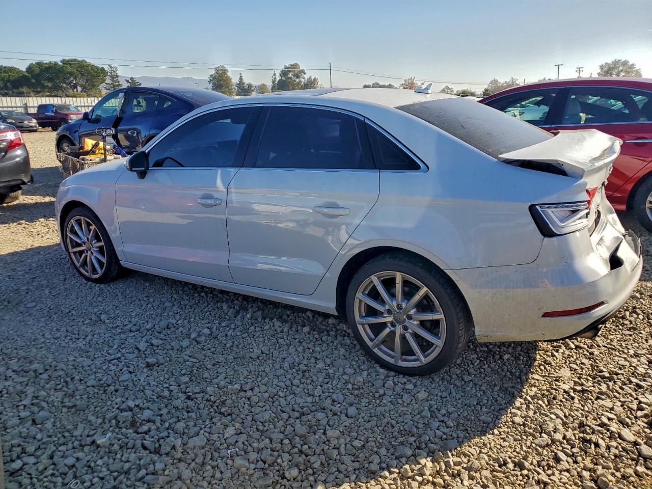 2015 Audi A3 Premium Plus - Фото 2
