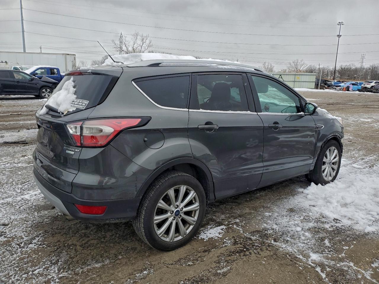 2017 Ford Escape Titanium - Фото 3