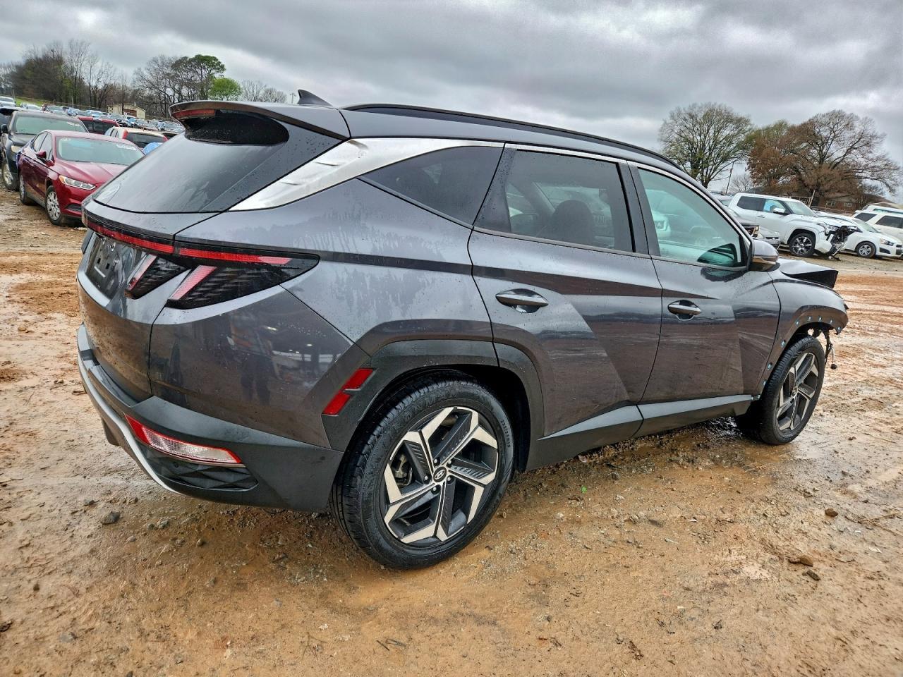 2022 Hyundai Tucson Limited - Image 3