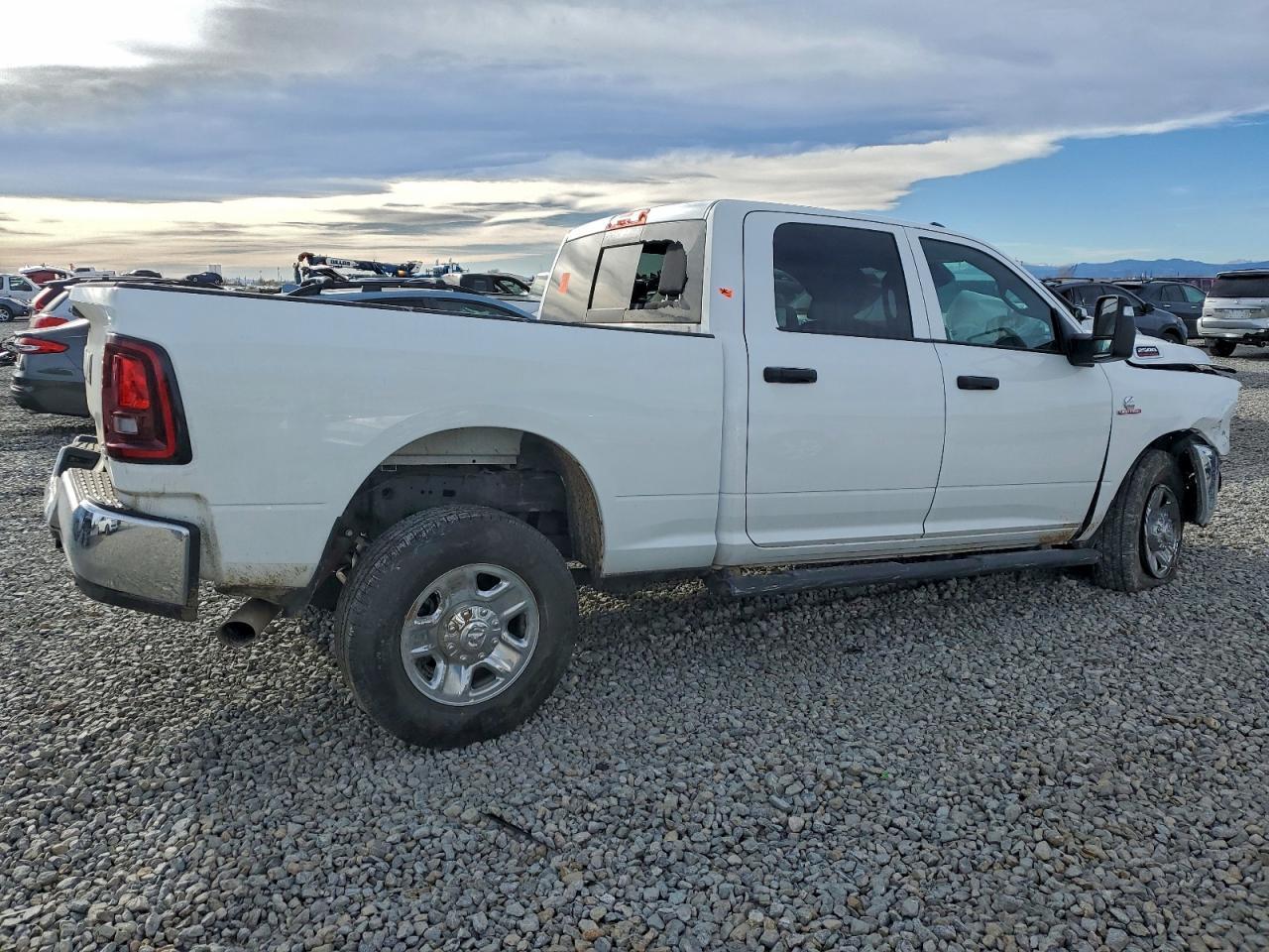 2025 Ram 2500 Tradesman - Фото 3