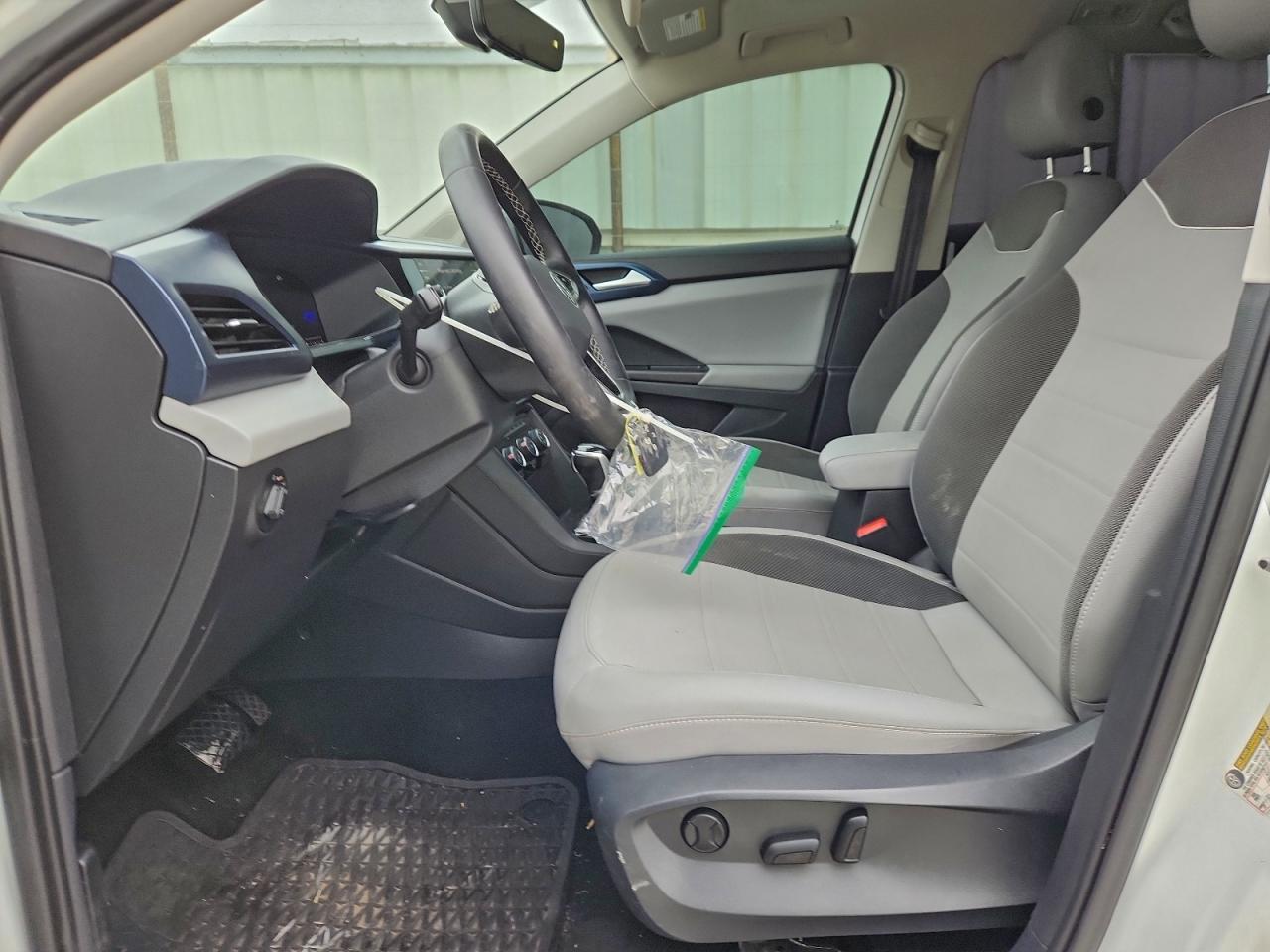 2023 Volkswagen Taos Se - Фото 7