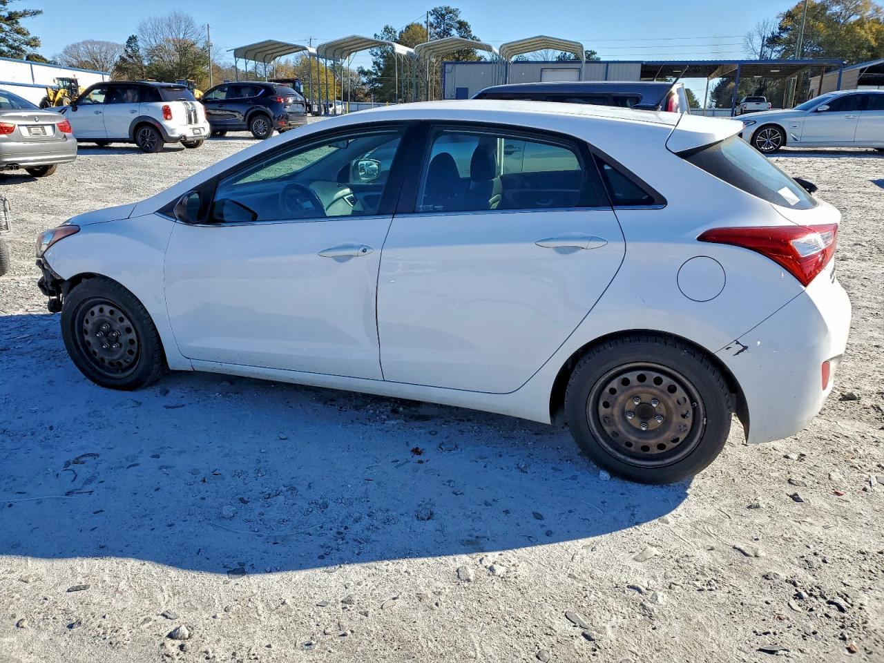 2017 Hyundai Elantra Gt - Фото 2