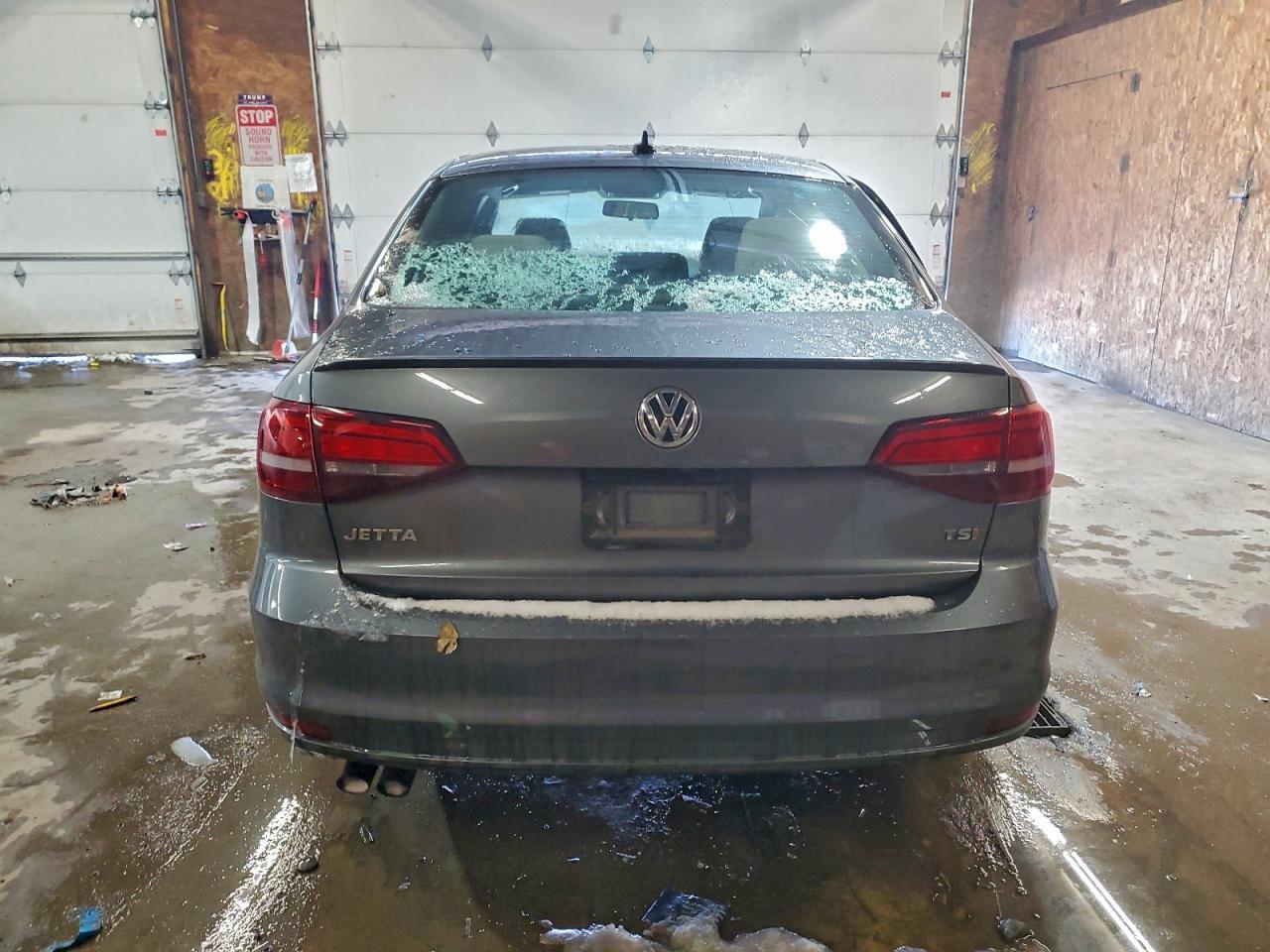 2016 Volkswagen Jetta Sport - Image 6