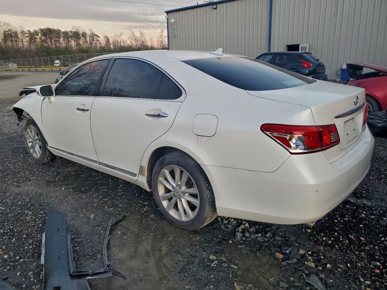 2011 Lexus Es 350 Base - Фото 2