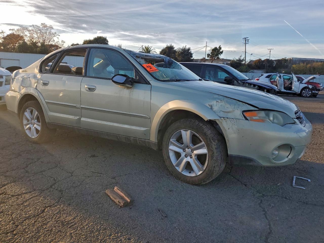 2005 Subaru Legacy Outback 3.0R - Фото 4
