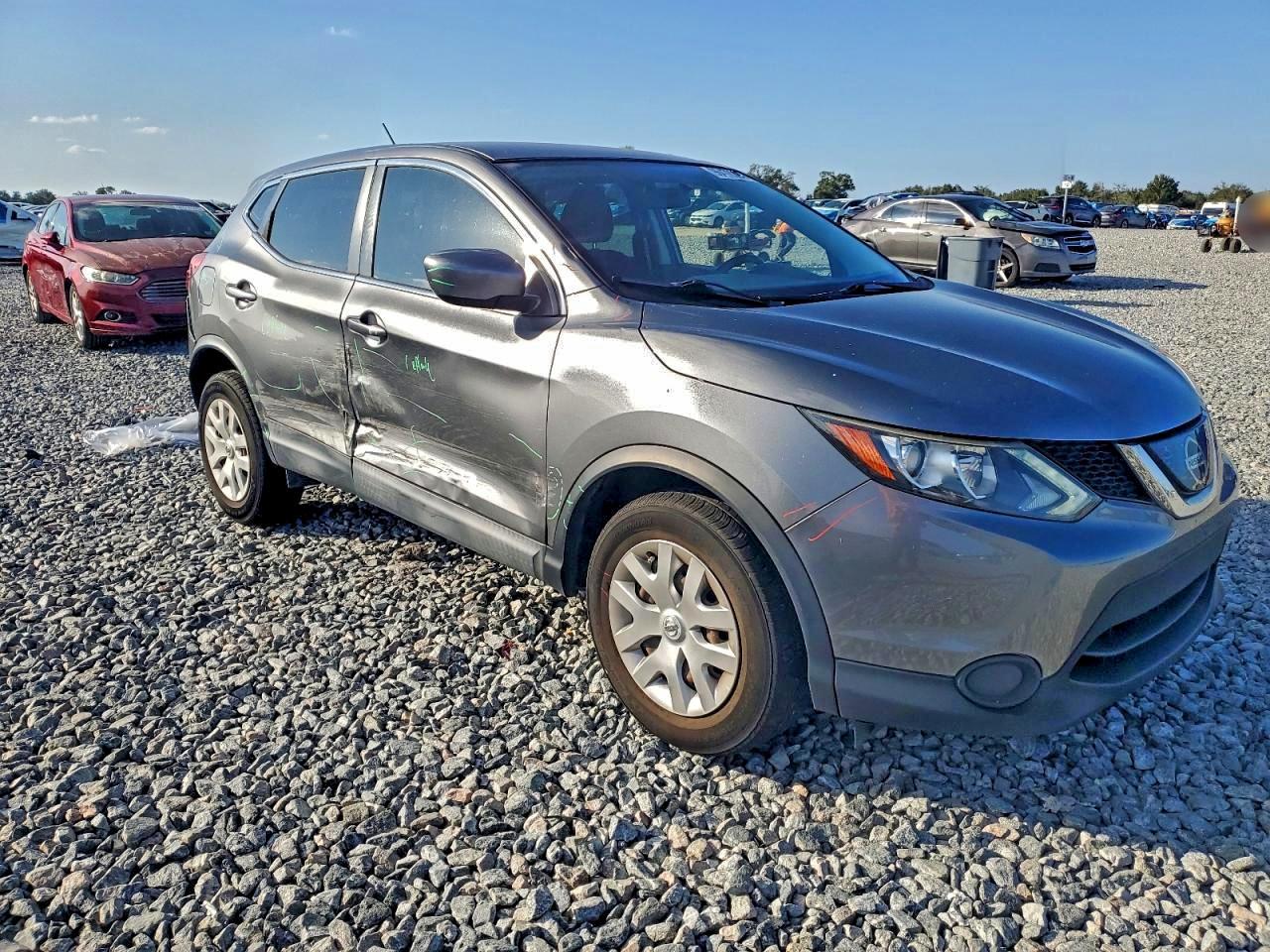 2019 Nissan Rogue Sport S - Фото 4