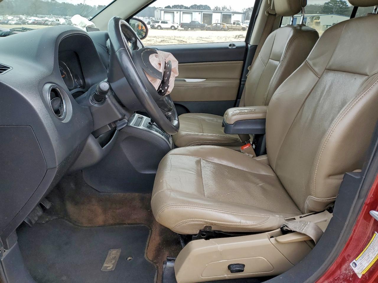 2014 Jeep Compass Latitude - Фото 7