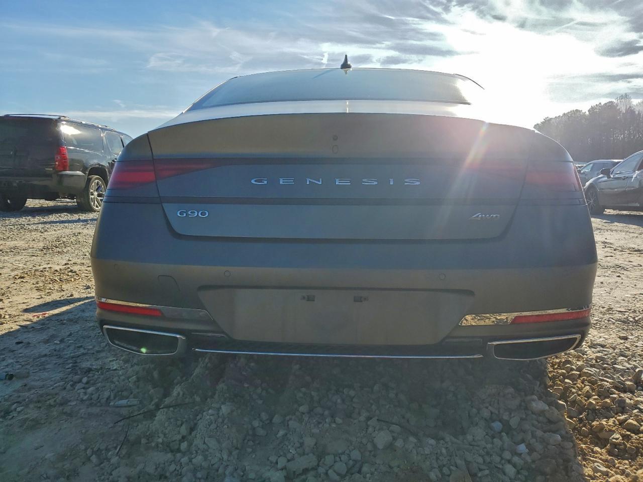 2024 Genesis G90 - Image 6