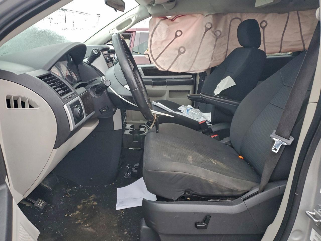 2010 Dodge Grand Caravan Sxt - Image 7